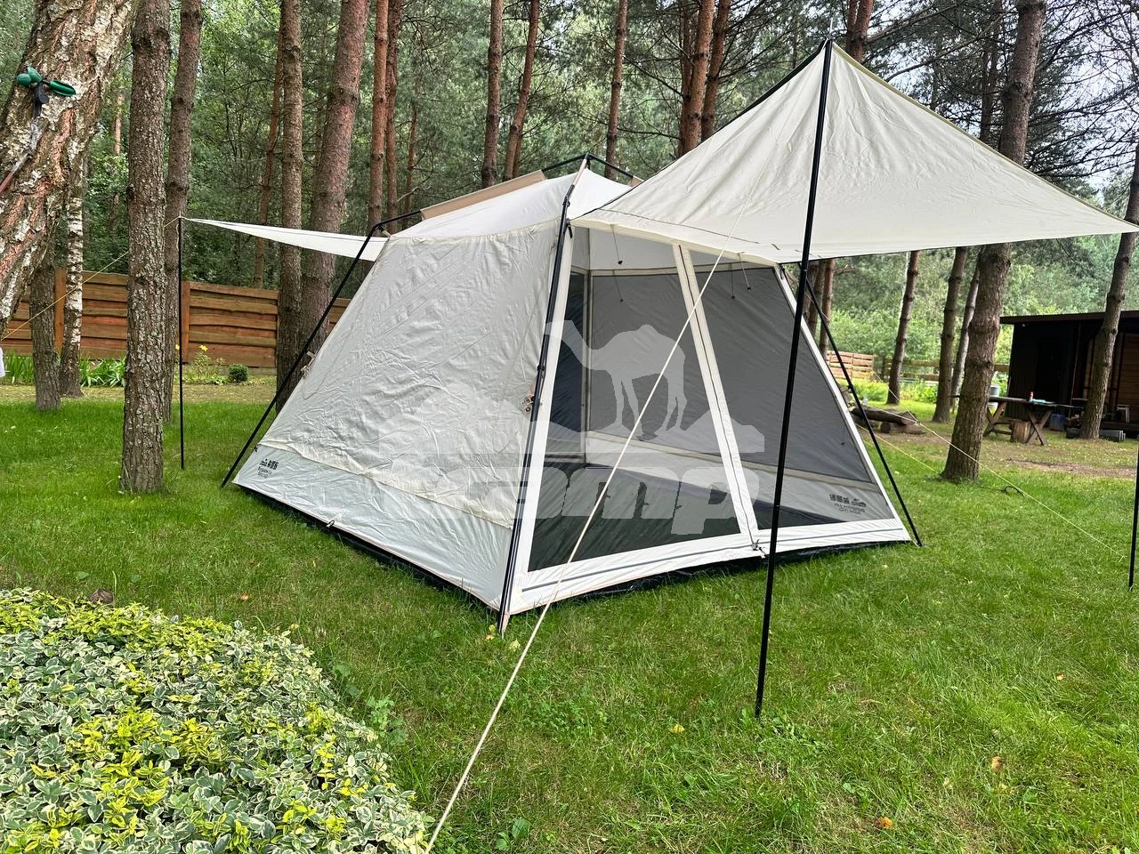 Шатрово-тентовая продукция Палатка-Шатер TRAMP Bungalow LUX Sand 3х3х2.25 м (V2)