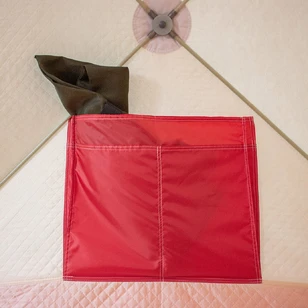 Зимняя палатка Медведь Куб 4 Люкс (2.3*2.3/2.0m) утеплённая (3-сл) + Пол (ткань Оксфорд 600D) + накидка