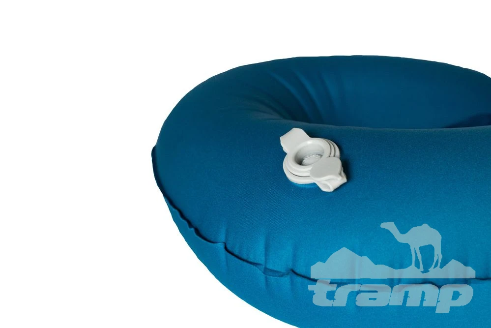 Коврики туристические Подушка надувная под шею Tramp 47*36*14 см TRA-159